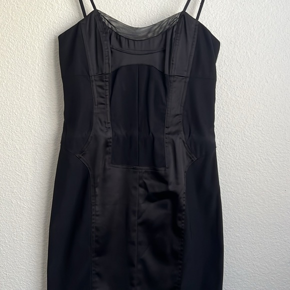 NWOT Nicole Miller Collection | Form-Fitting Cocktail Dress with Detail - Black - Picture 1 of 10